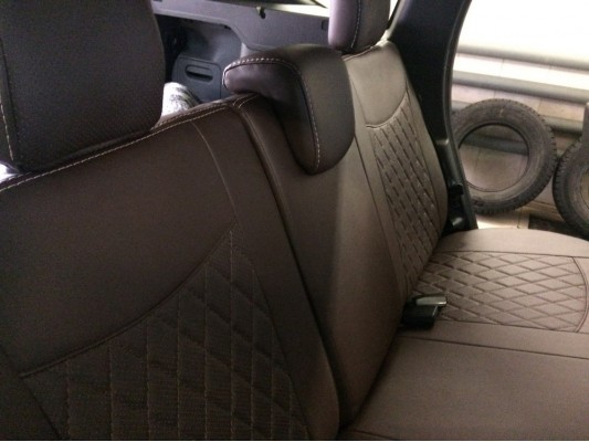 Авточехлы на Nissan Terrano Авточехлы на Nissan Terrano