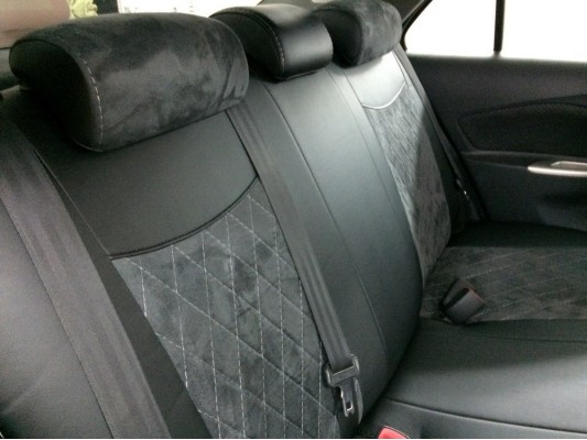 Авточехлы на Toyota Yaris Авточехлы на Toyota Yaris